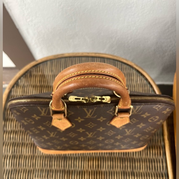 LOUIS VUITTON ALMA Monogram Handbag M51130 Serial #FL0061 - Picture 7 of 16